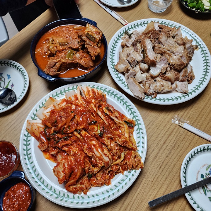 보쌈 &#44; 묵은지김찌찜&#44; 보쌈김치