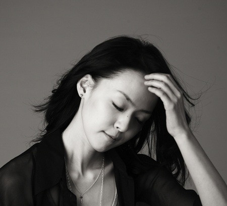 김윤아 사진