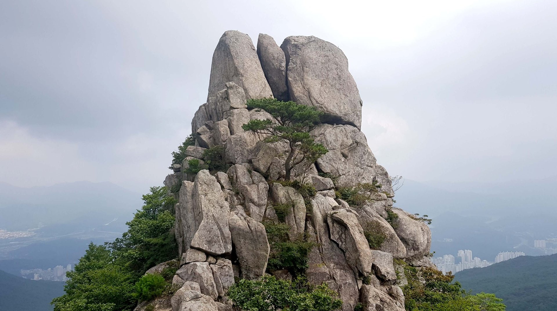 부산 금정산 무명릿지