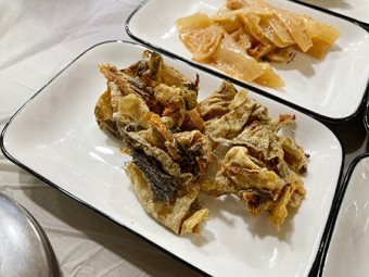 하동한상 참게가리장 재첩회무침 능시배다구
