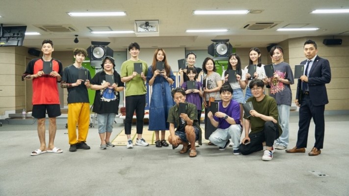 한국 공포영화 '언제나 봄가든' 조윤희, 김주룡, 구본감독 출연진 정보 12