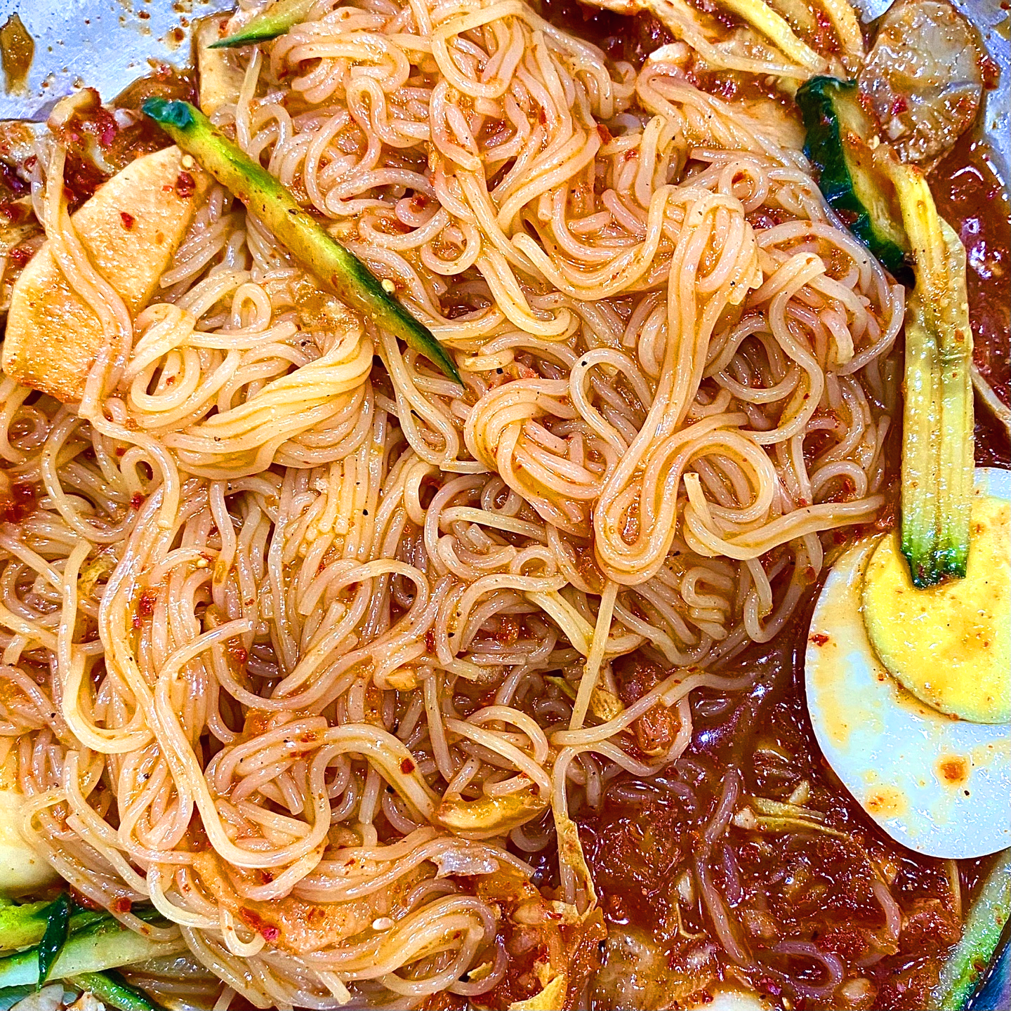 비빔 밀면