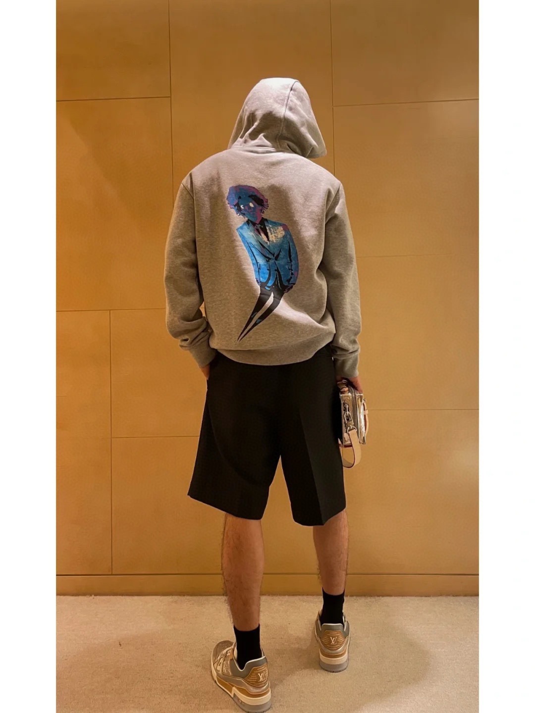  [LOUIS VUITTON] 루이비통 네온 워킹 맨 스웨트 셔츠 후드 티셔츠 1A96X9