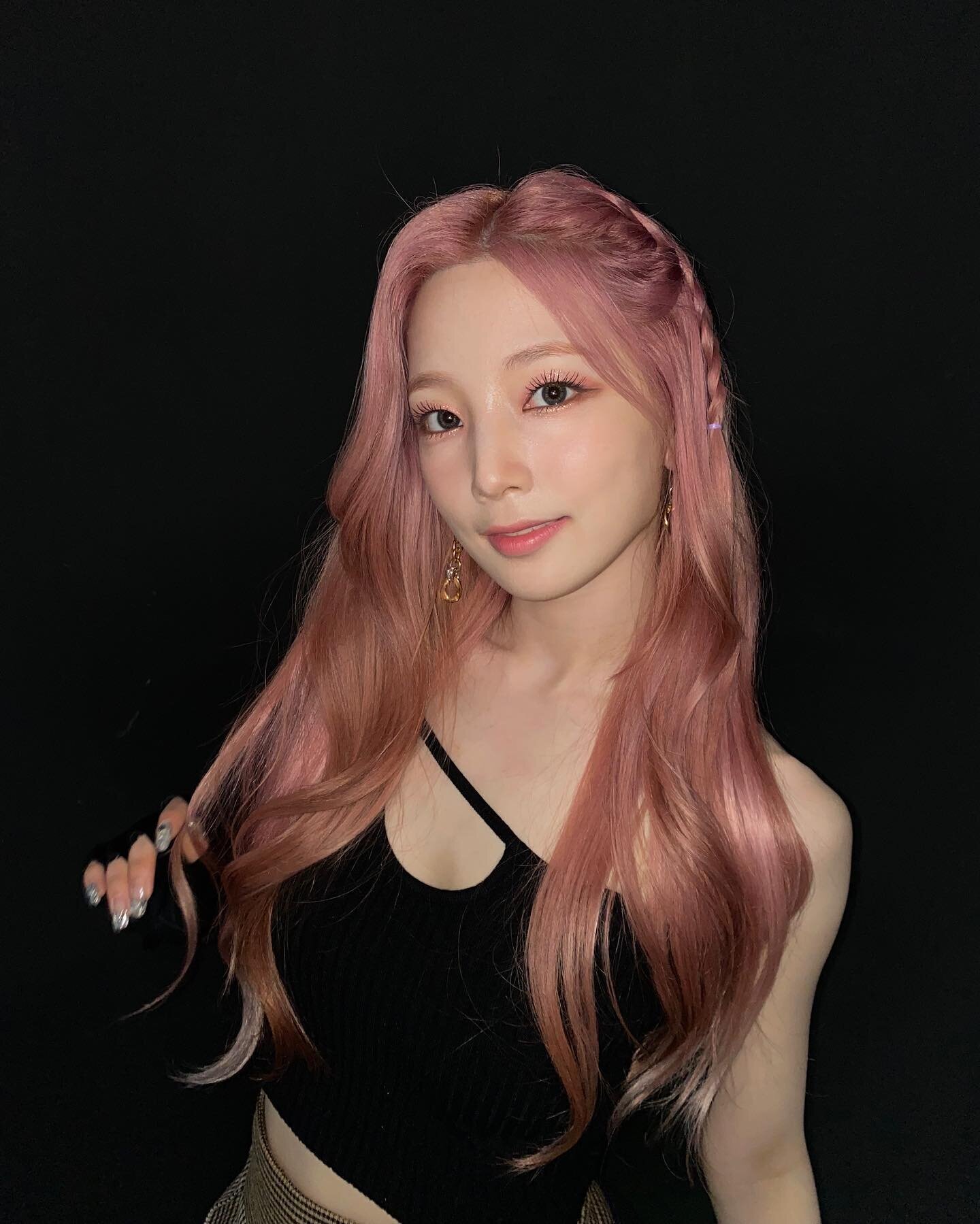  로켓펀치 연희 인스타그램 셀카 사진들 모음 220325