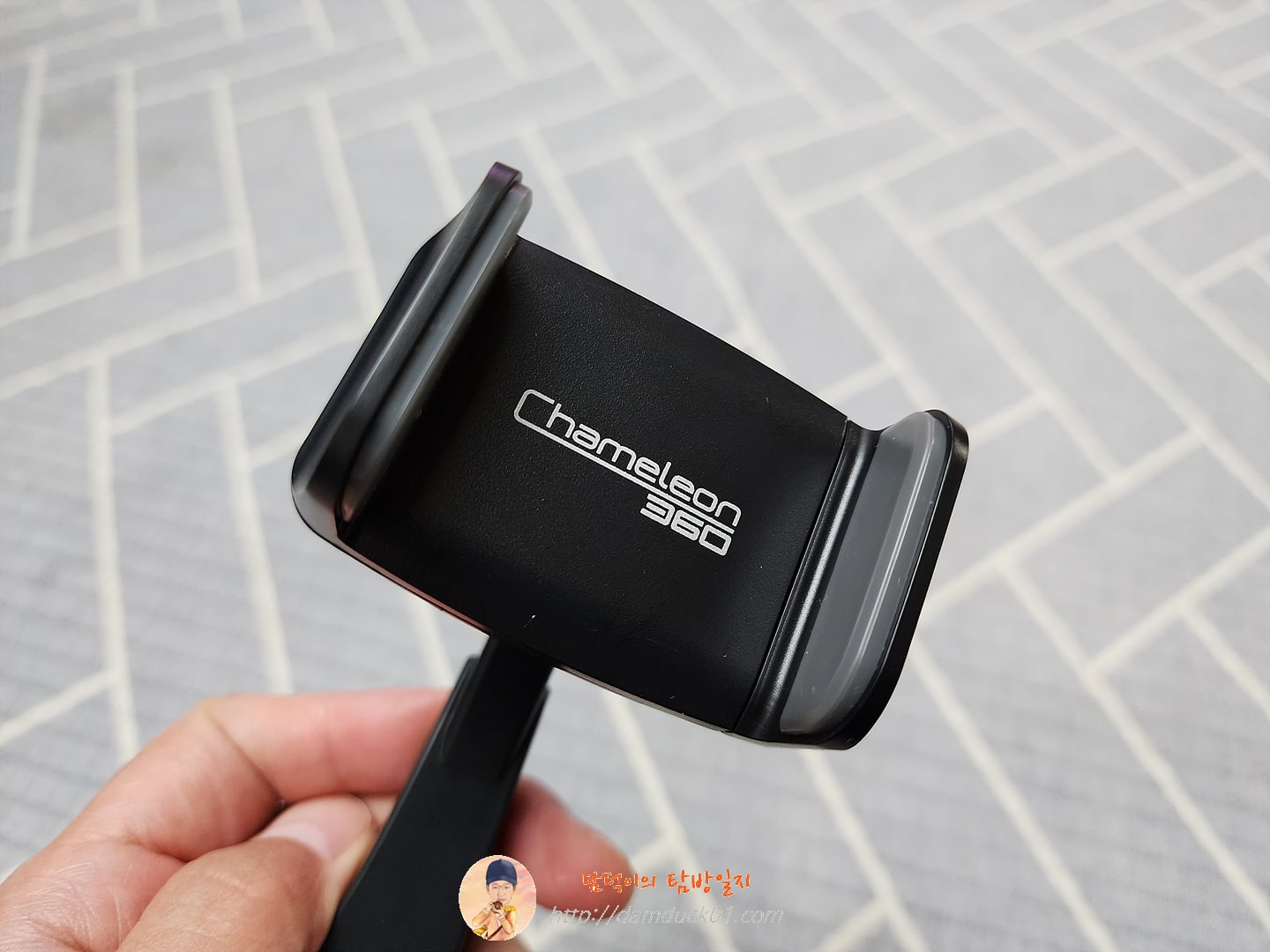 카멜레온360 송풍구형 스마트폰 거치대 블랙 B Type