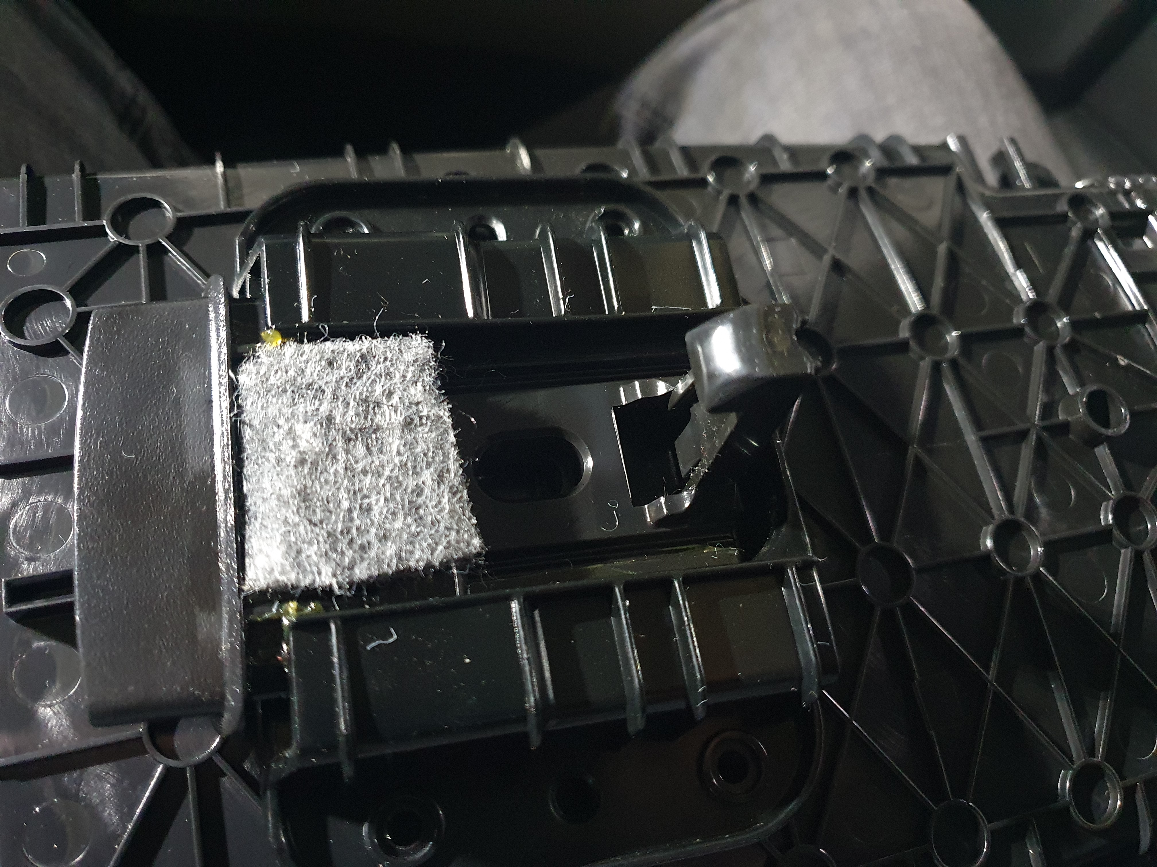 SM6 센터 콘솔 버튼 걸쇠 사진