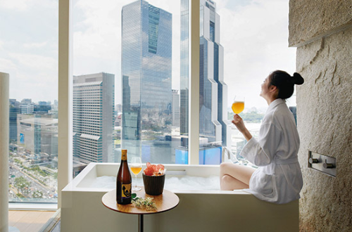 ‘호캉스’ 문화와 SNS 바이럴 마케팅: 2030 세대를 겨냥한 호텔 패키지