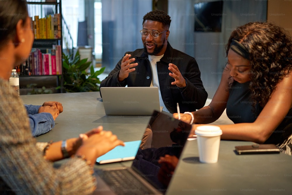 대행사 관련 이미지