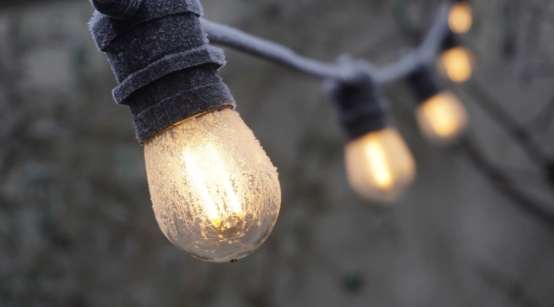 협력업체, 선정 기준과 계약