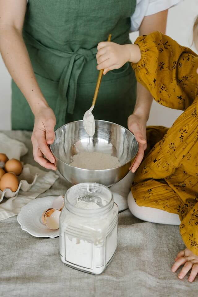 설탕 등 단맛을 내는 재료를 표현한 사진