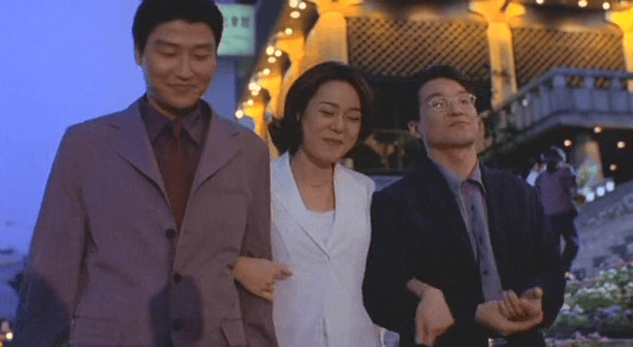 감정을 건드리는 서사의 깊이1