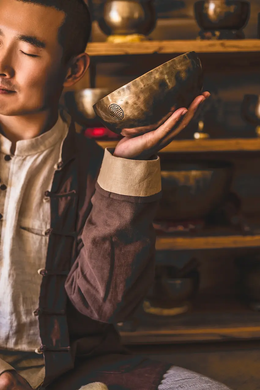사운드 배스(Sound Bath)란? 뇌파, 진동, 그리고 치유의 과학적 원리