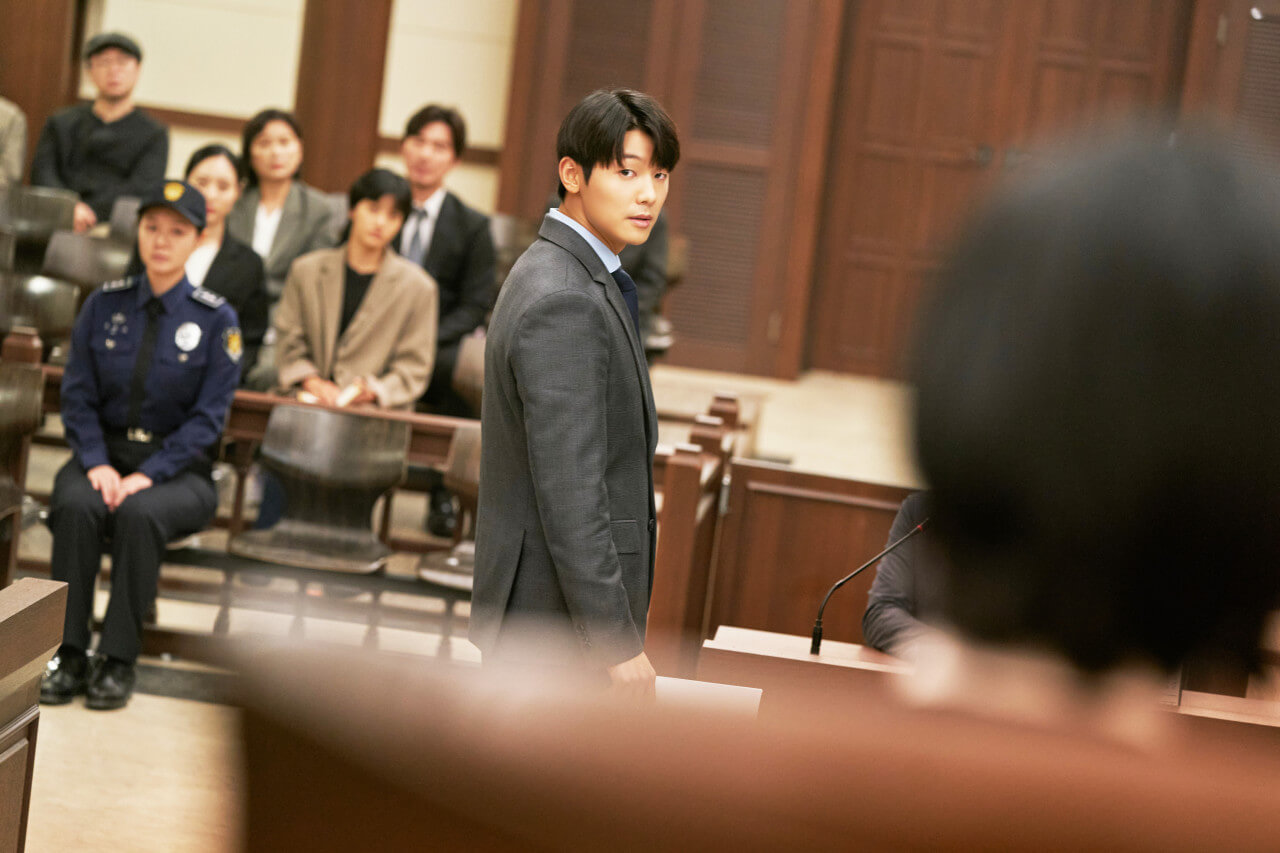 영화 폭로 줄거리 등장인물 결말 실화 OTT