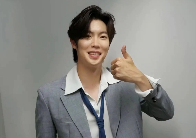 손태진 프로필 나이 고향 학력 팬카페 노래모음 인스타