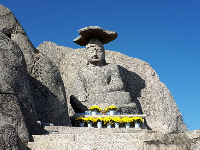 경산 갓바위 모습