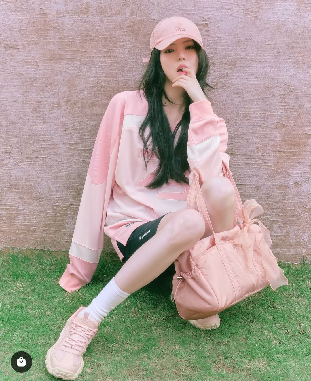한소희 운동화
