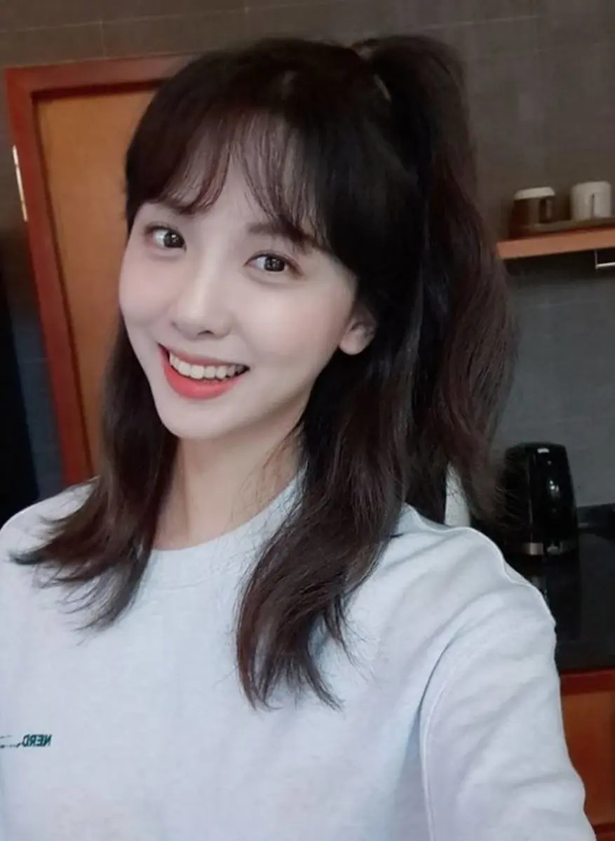 김민아 열애인정