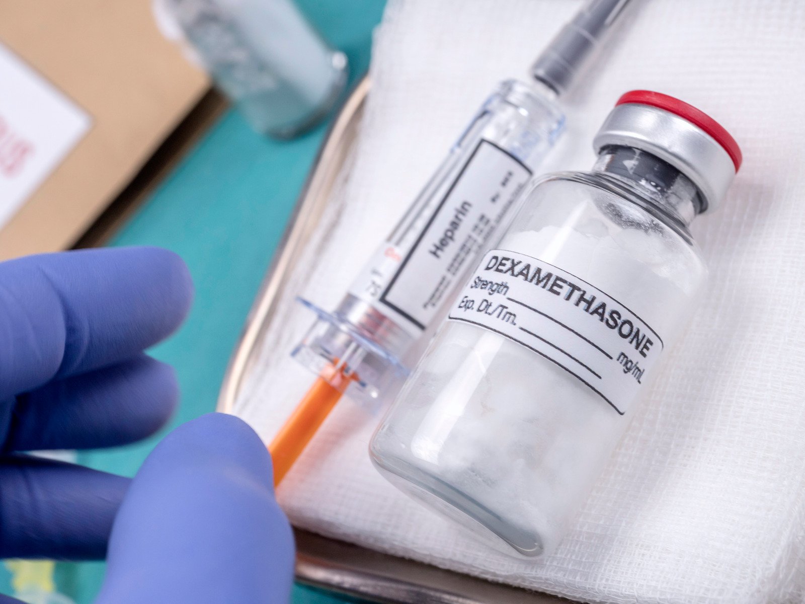 덱사메타손(Dexamethasone) – 강력한 항염증 & 면역억제 효과