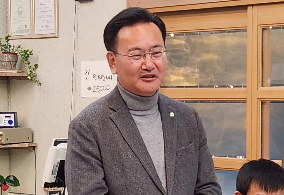 유상범 국회의원 프로필 나이 고향 학력 동생 재산