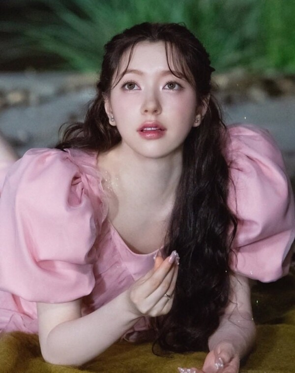 문샤넬 피프티피프티