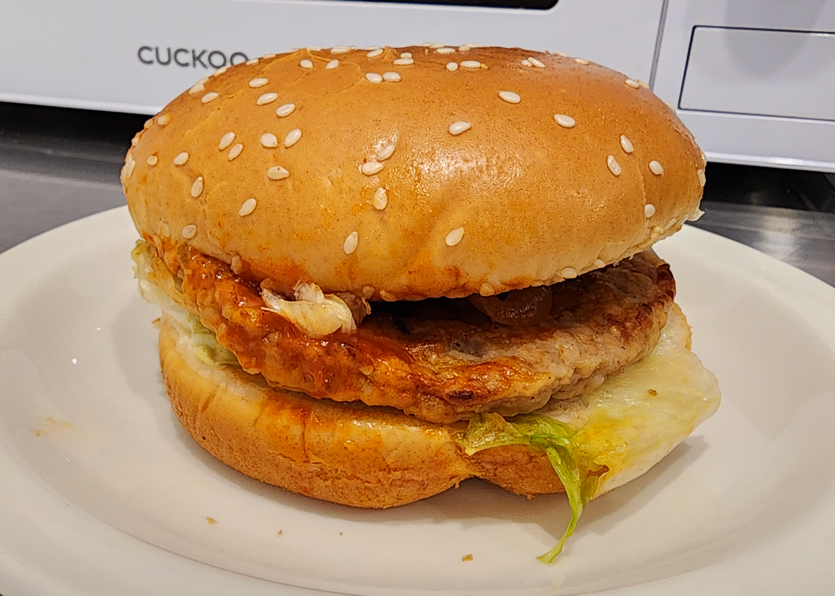 통통토마토미트볼버거