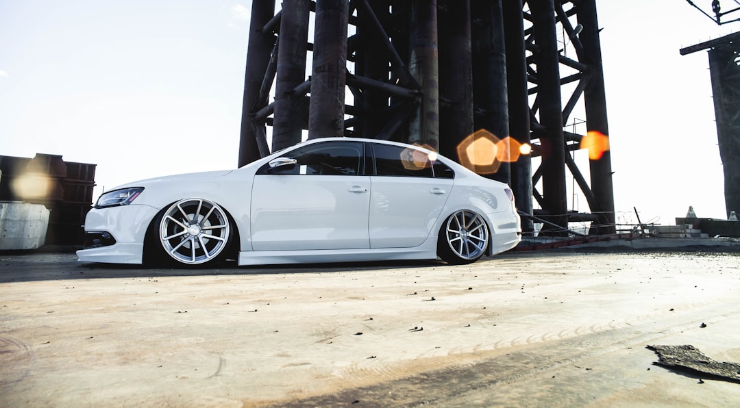 Automobile