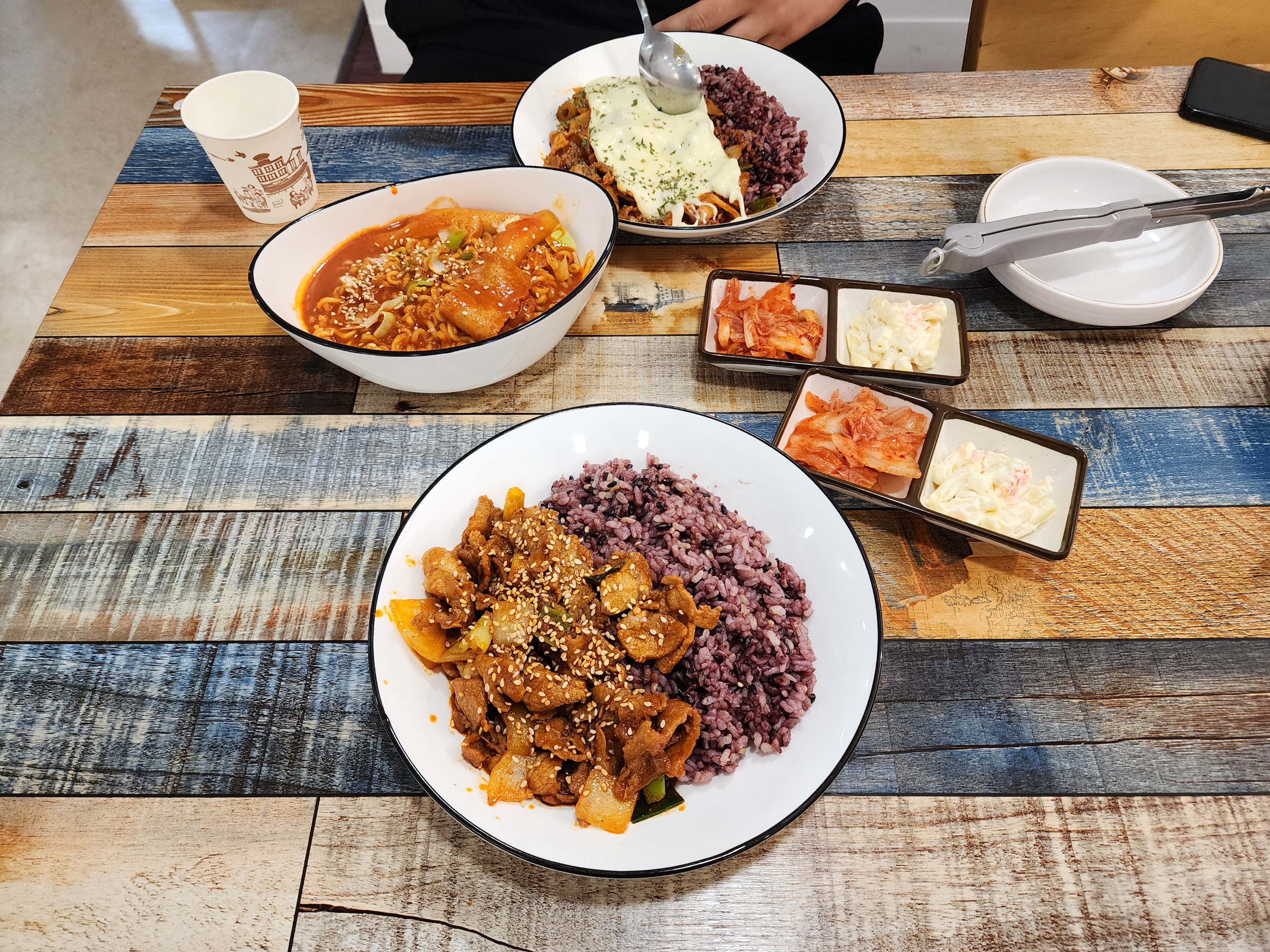 낭만떡볶이카페