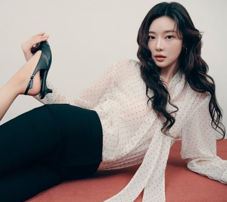 모델-이시안