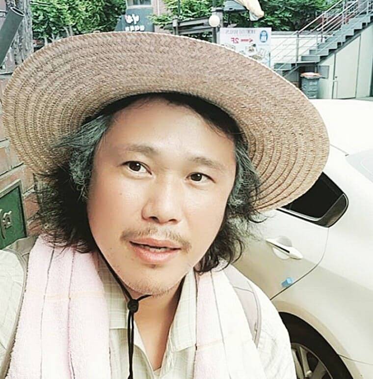 가수-육중완