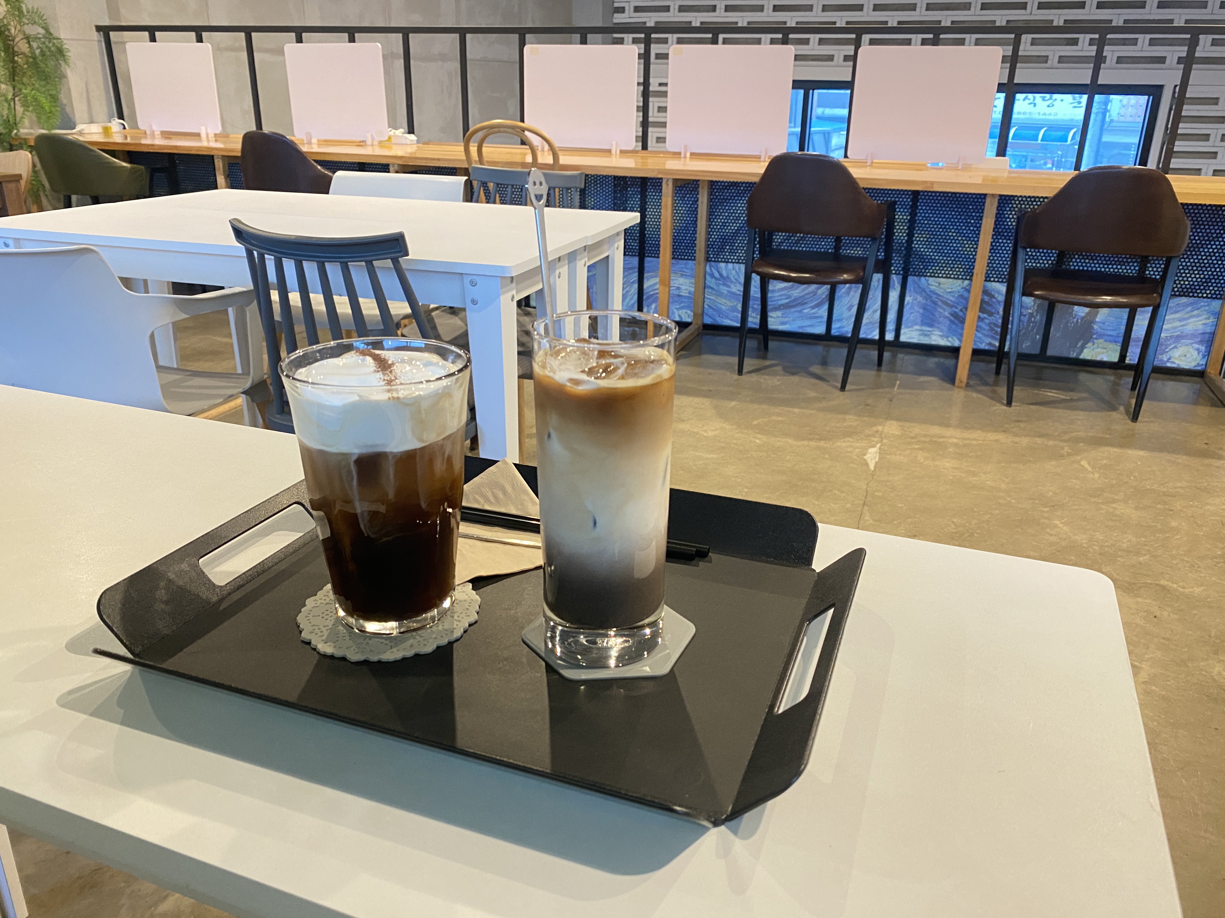 소금크림 아메리카노&#44; 흑임자 크림라떼