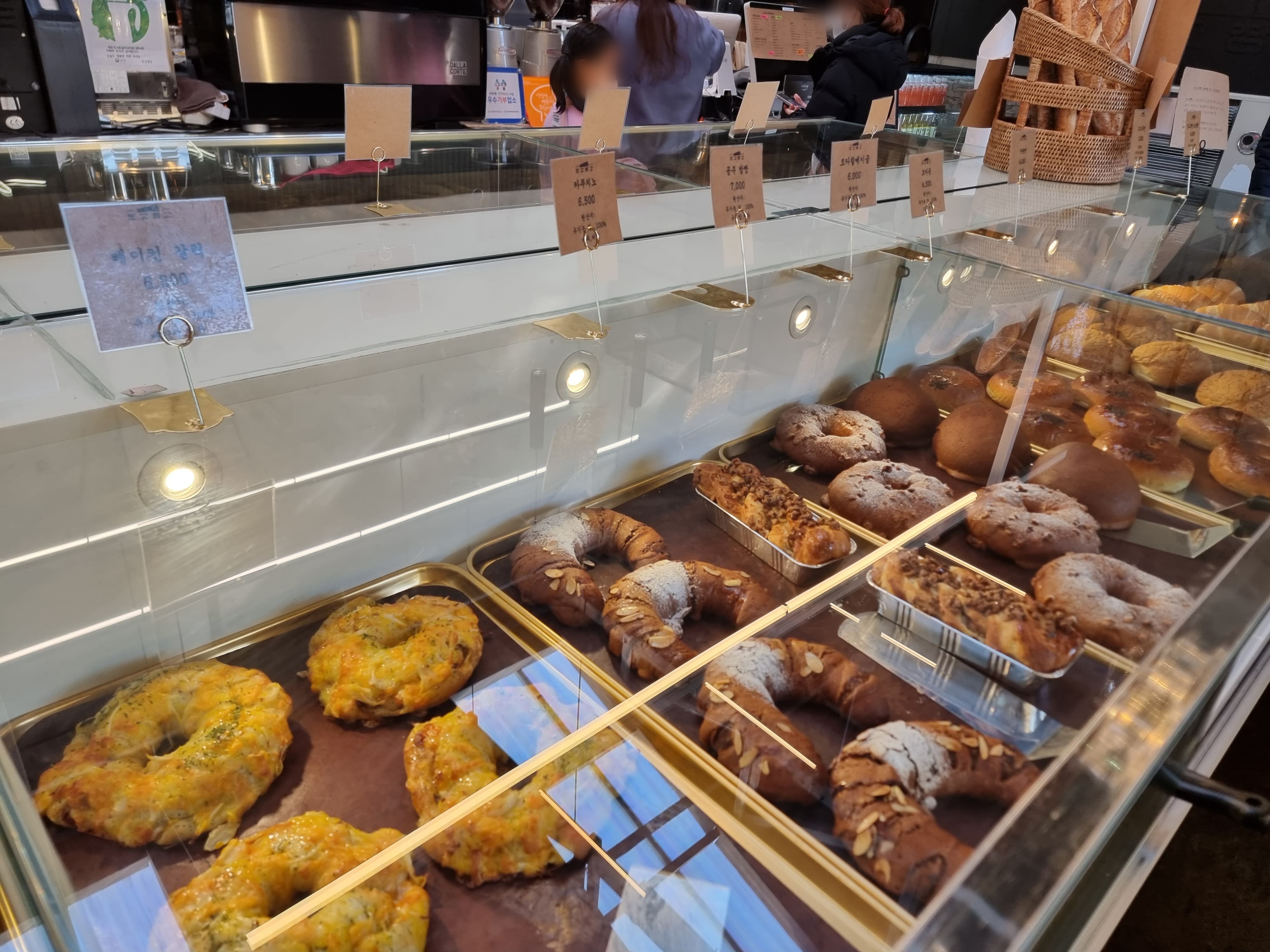 아산-도고창고-빵