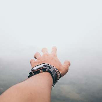 갑자기 손저림 이유