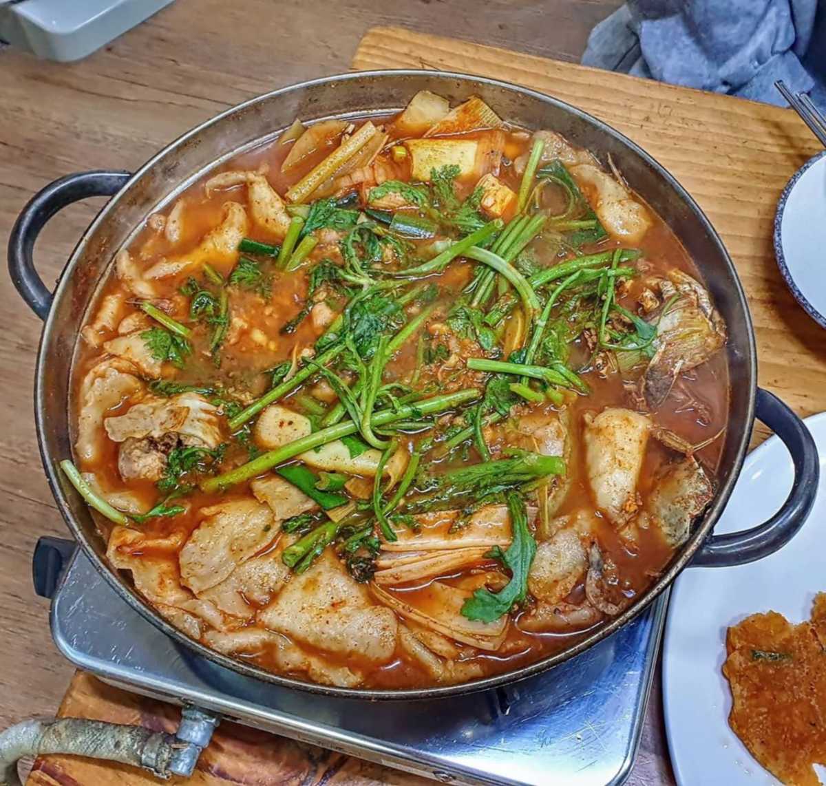 백종원 맛집 TOP 5 (남한강 민물매운탕)