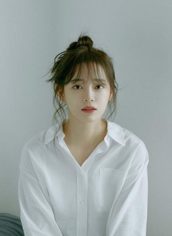 김세정 