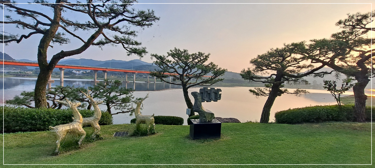 사슴모양-조각품