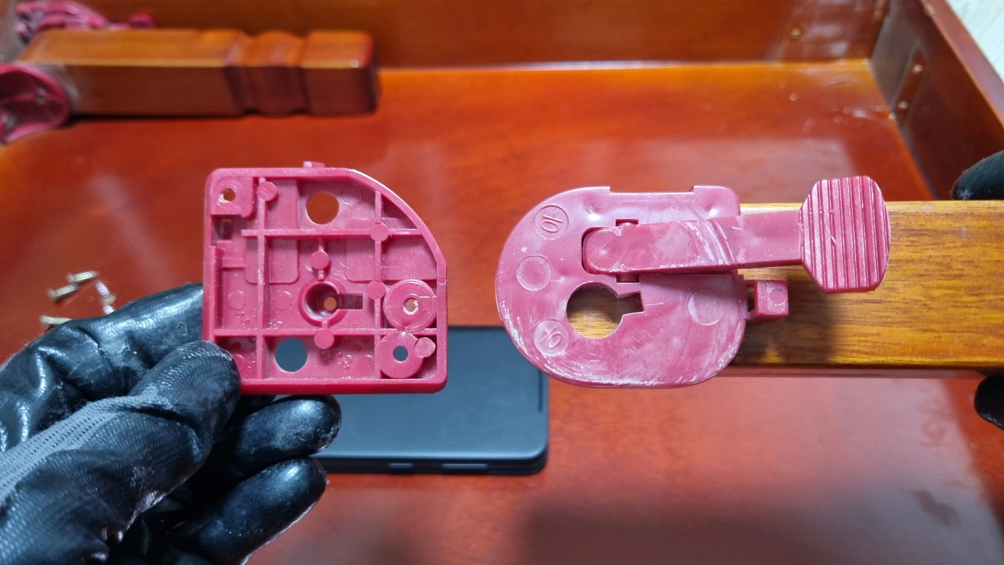 상다리 연결 부품 뗀 모습