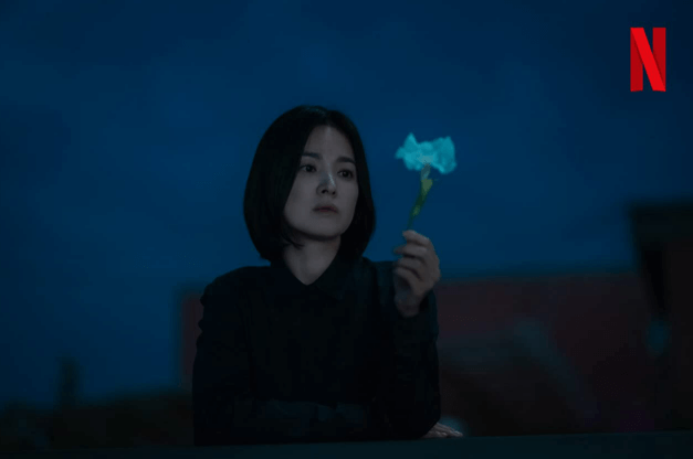 꽃을-든-송혜교