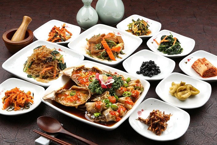 식객 허영만 백반기행 서영희 한정식 보리굴비정식 간장게장 정식 충무로 노포 맛집 소개
