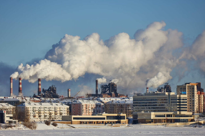 2025년 에너지 전환: 화석 연료 의존 탈피와 글로벌 정책 흐름