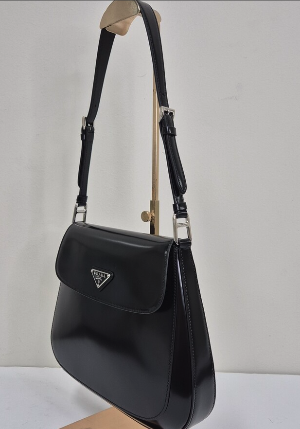 프라다 클레오 숄더백