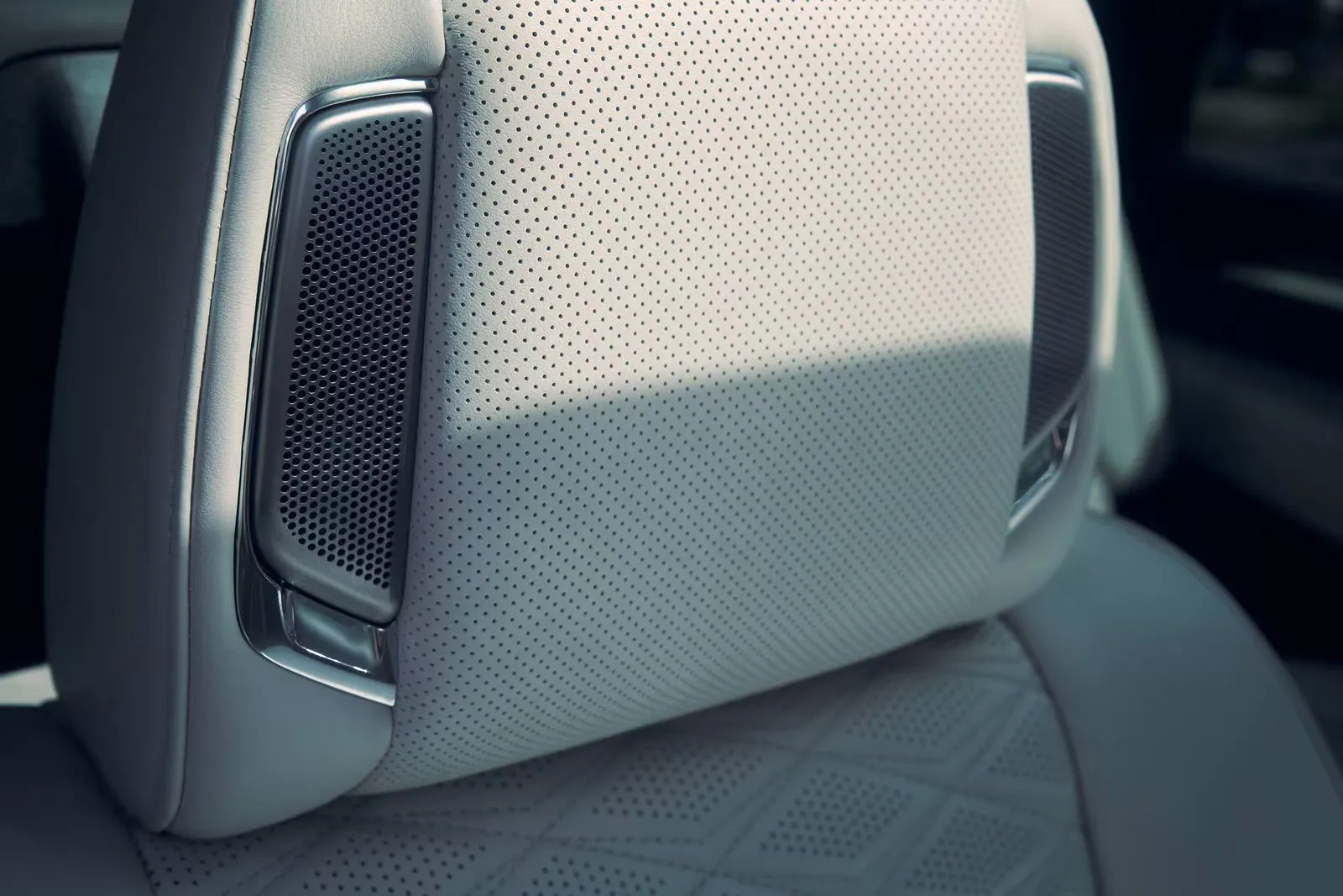 캐딜락 에스컬레이드 이미지