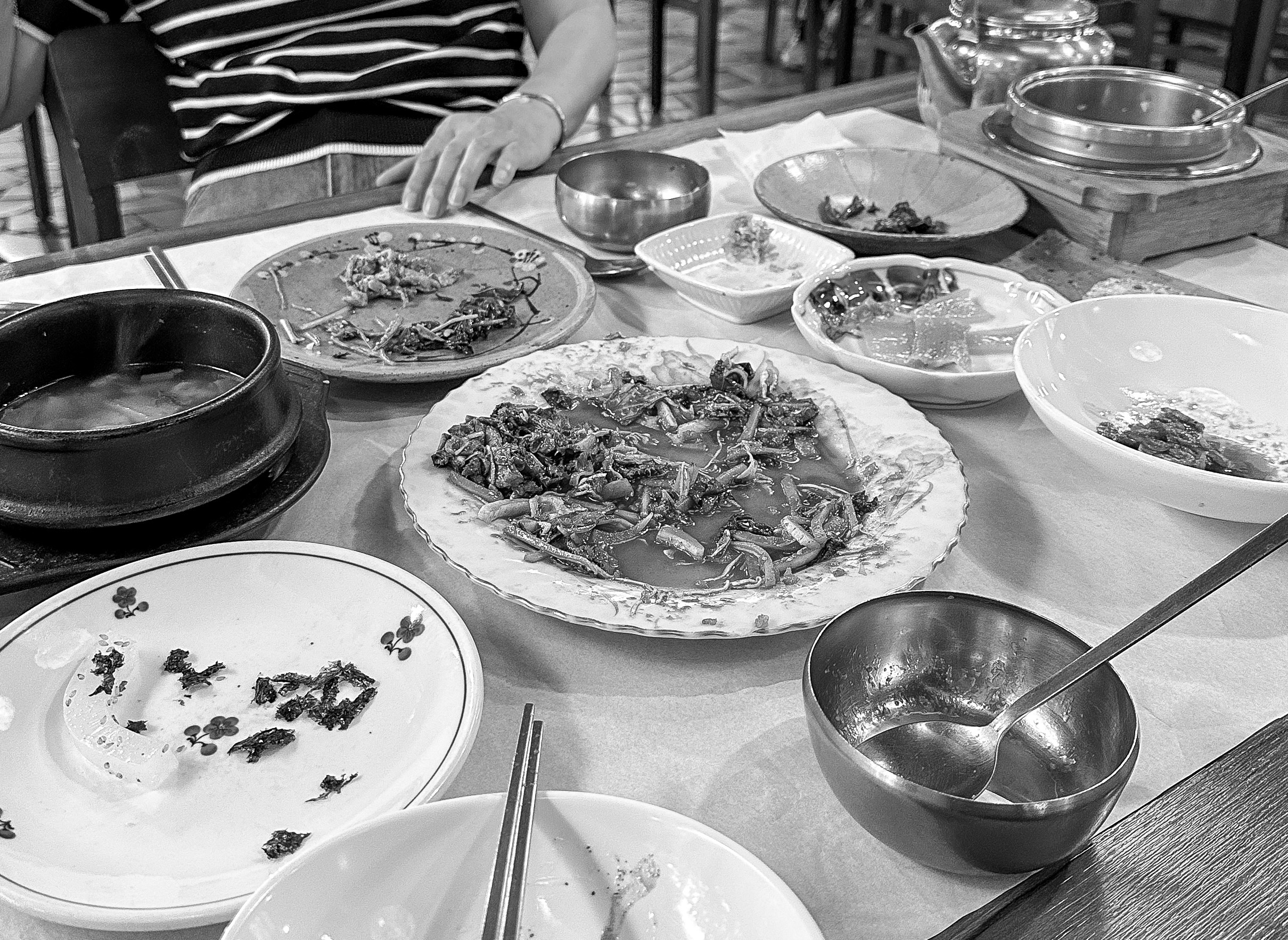 ✨ 강화도 맛집 토담마을: 정겨운 분위기 속 밴댕이회무침의 향연 🐟 ✨ 강화도 맛집 토담마을: 정겨운 분위기 속 밴댕이회무침의 향연 🐟