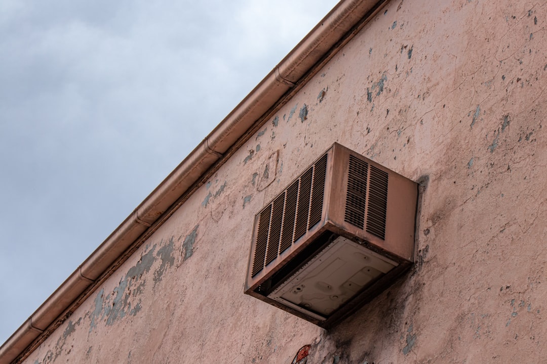 Air conditioner.
