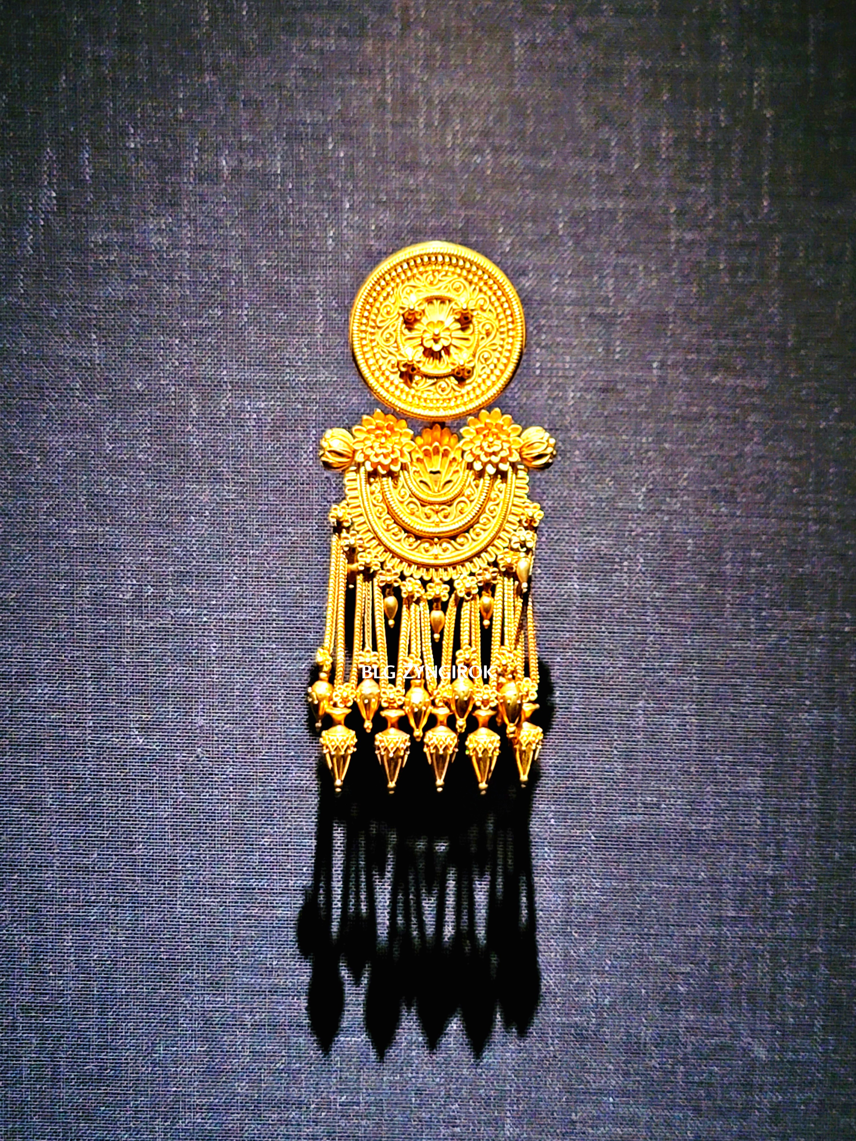 롯데타워 - 롯데뮤지엄 고혹의 보석 매혹의 시간 - 17에서 18세기 전시품 모습이다.