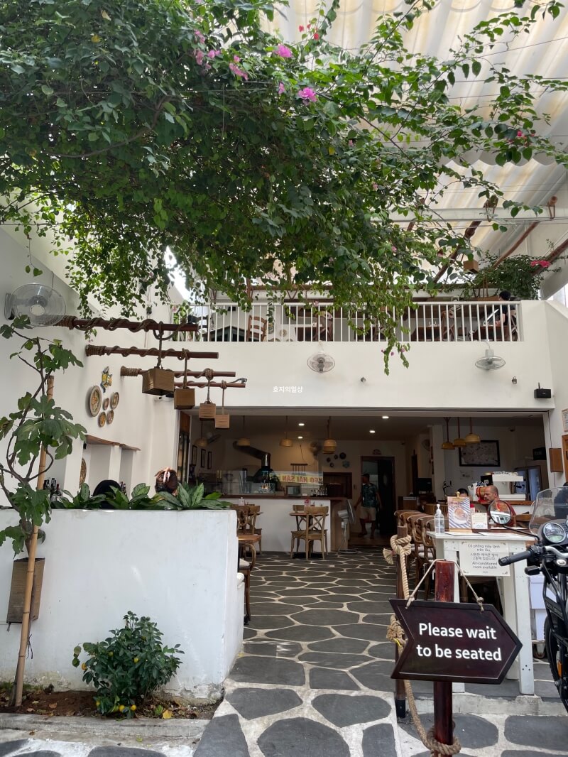 나트랑 시내 피자&파스타 맛집 라칼라 - 매장 전경