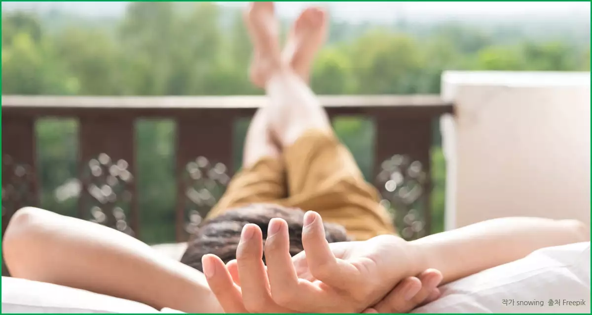 마이크로 은퇴 후 휴식을 취하는 Z세대