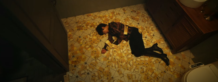 돈위에누워있는나나