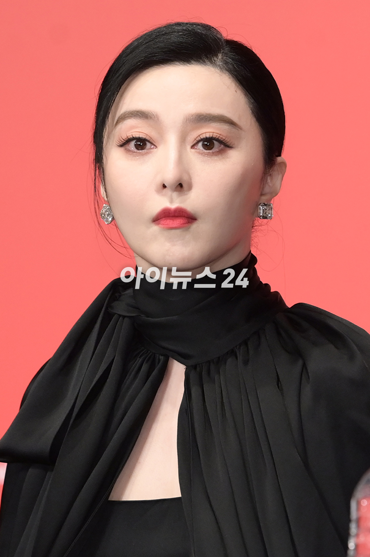 배우 판빙빙이 5일 오후 부산광역시 해운대구 우동 KNN타워에서 진행된 제28회 부산국제영화제 갈라프레젠테이션 '녹야' 기자회견에 참석하고 있다. [사진=정소희 기자]