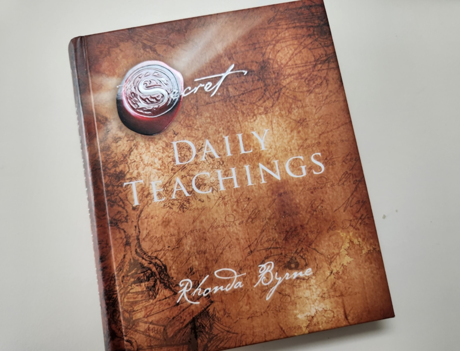 Daily Teachings - 끌어당김의 법칙 책 이미지