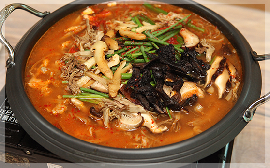 6시 내고향 충북 괴산 버섯전골 &amp; 닭볶음탕 맛집 갈론주막펜션 